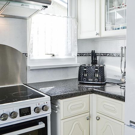 Enjoy Your Stay Cottage Bessingby Екстериор снимка